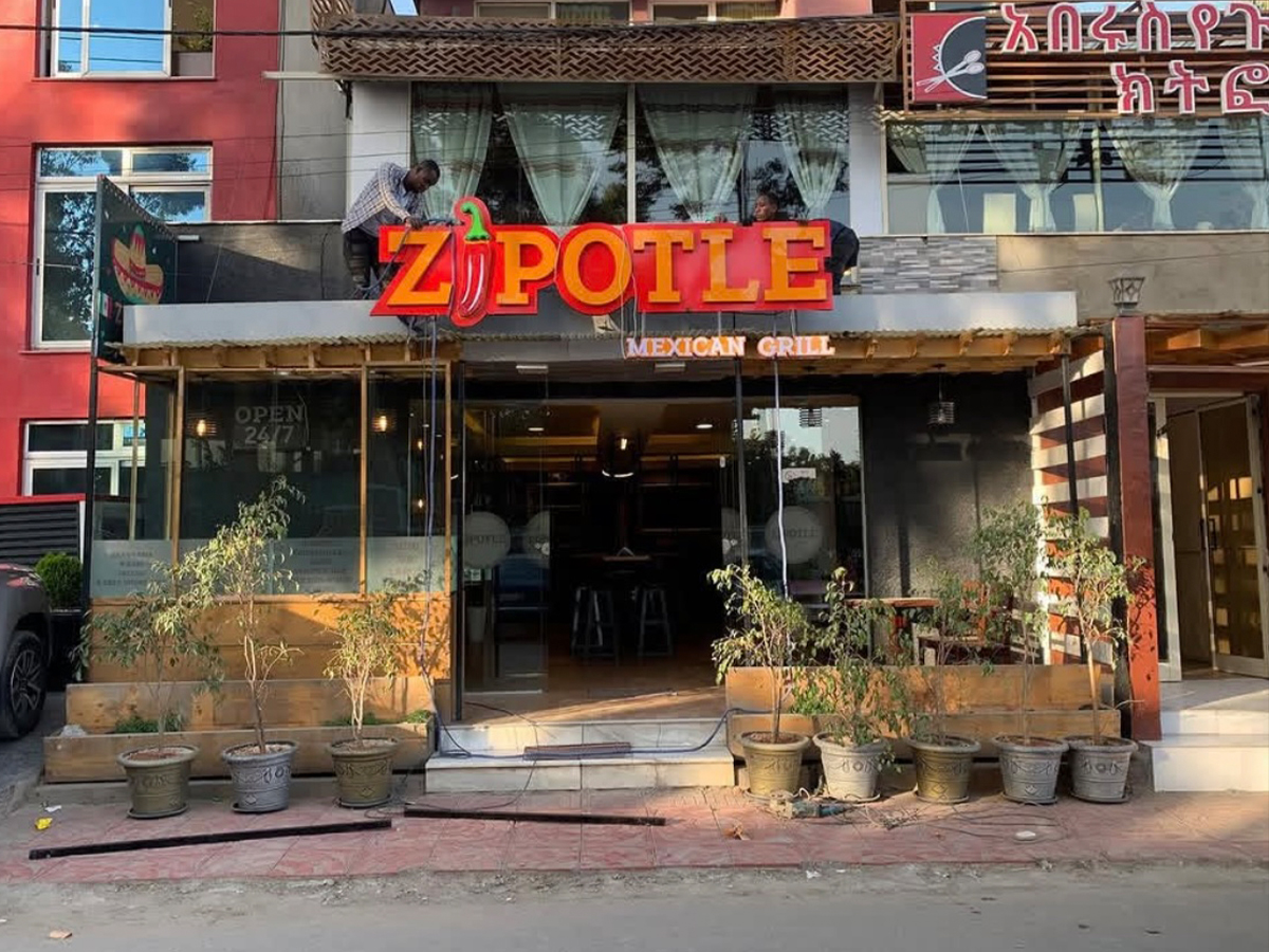 Zipotle restaurant exterior